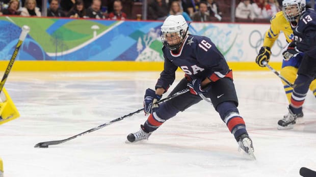 kelli-stack-ct-whale-nwhl-team-usa-olympics-retired.jpg